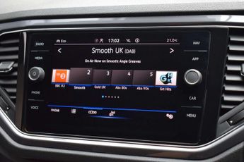Volkswagen T-ROC 2.0 T-Roc R-Line TDI Semi-Auto 5dr