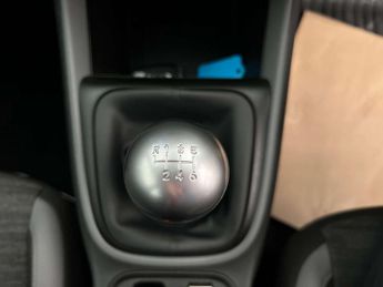 JEEP AVENGER 1.2 Avenger Longitude 5dr