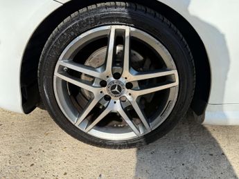 MERCEDES-BENZ E-CLASS 2.1 E220 AMG Line Bluetec Auto 2dr