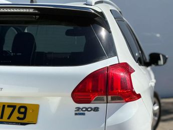 Peugeot 2008 1.2 2008 Allure Semi-Auto 5dr