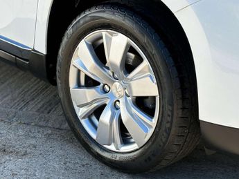 Peugeot 2008 1.2 2008 Allure Semi-Auto 5dr