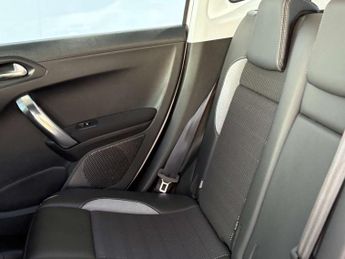 Peugeot 2008 1.2 2008 Allure Semi-Auto 5dr