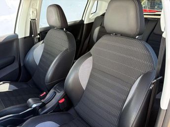 Peugeot 2008 1.2 2008 Allure Semi-Auto 5dr