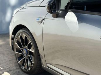 Renault Clio 1.6 Clio Espirit Alpine E-Tech HEV Auto 5dr