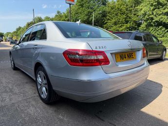 Mercedes-Benz E-CLASS 2.1 E220 BlueEfficiency AvantGarde CDi Auto 4dr