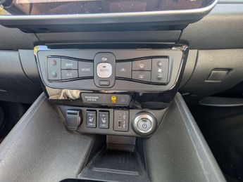 Nissan LEAF Leaf Takna 5dr
