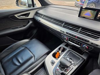 Audi SQ7 4.0 TDI V8 SUV 5dr Diesel Tiptronic quattro Euro 6 (s/s) (435 ps