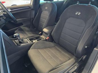 Volkswagen GOLF 2.0 Golf R TSi Semi-Auto 4WD 5dr