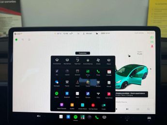 TESLA MODEL 3 Model 3 Long Range AWD 4WD 4dr