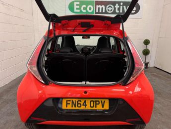 Toyota AYGO 1.0 VVT-i x-cite Hatchback 5dr Petrol x-shift Euro 5 Euro 5 (68 