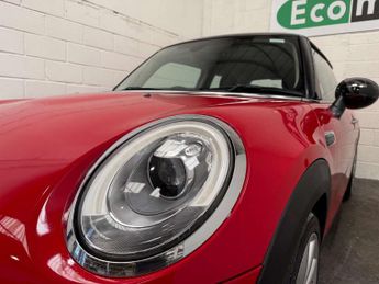 MINI HATCH 1.5 Cooper Hatchback 3dr Petrol Steptronic Euro 6 (s/s) (136 ps)