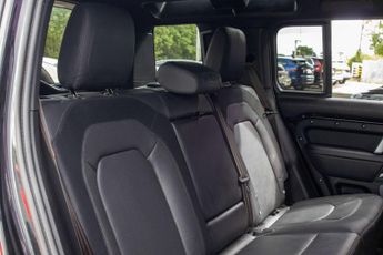 LAND ROVER DEFENDER 2.0 Defender X-Dynamic HSE PHEV Auto 4WD 5dr