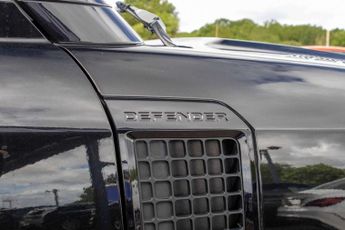 LAND ROVER DEFENDER 2.0 Defender X-Dynamic HSE PHEV Auto 4WD 5dr
