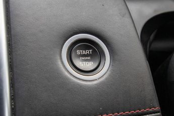 LAND ROVER DISCOVERY SPORT 1.5 Discovery Sport R-Dynamic HSE P300e Auto 4WD 5dr