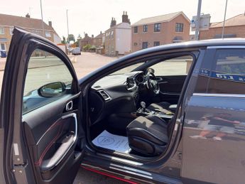 KIA PROCEED 1.6 ProCeed GT ISG Semi-Auto 5dr