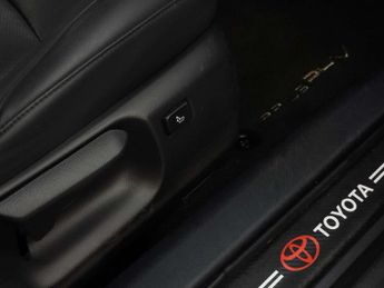 TOYOTA PRIUS 1.8 Prius Excel PHEV CVT 5dr