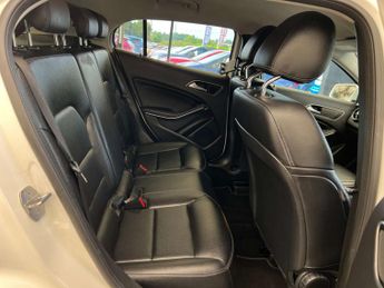 MERCEDES-BENZ GLA 1.6 GLA 200 SE Auto 5dr