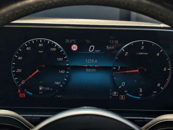 Mercedes-Benz GLE 2.0 GLE300d AMG Line SUV 5dr Diesel G-Tronic 4MATIC Euro 6 (s/s)