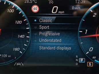 Mercedes-Benz GLE 2.0 GLE300d AMG Line SUV 5dr Diesel G-Tronic 4MATIC Euro 6 (s/s)
