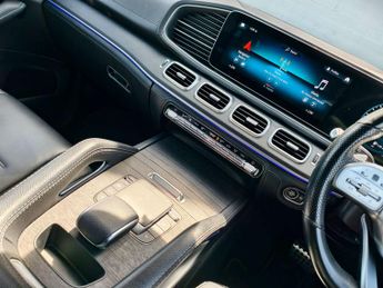 Mercedes-Benz GLE 2.0 GLE300d AMG Line SUV 5dr Diesel G-Tronic 4MATIC Euro 6 (s/s)