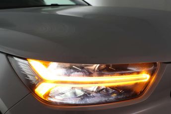 Volvo XC40 1.5 T3 R-Design SUV 5dr Petrol Auto Euro 6 (s/s) (163 ps)