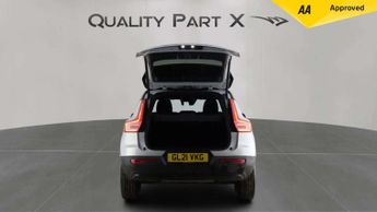 Volvo XC40 1.5 T3 R-Design SUV 5dr Petrol Auto Euro 6 (s/s) (163 ps)