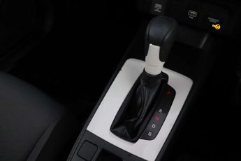 Honda Jazz 1.5 h i-MMD SE Hatchback 5dr Petrol Hybrid eCVT Euro 6 (s/s) (10