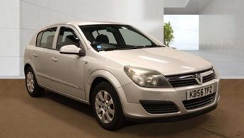 Vauxhall Astra 1.8i 16v Club Hatchback 5dr Petrol Automatic (197 g/km, 123 bhp)