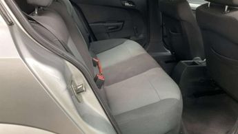VAUXHALL ASTRA 1.8i 16v Club Hatchback 5dr Petrol Automatic (197 g/km, 123 bhp)