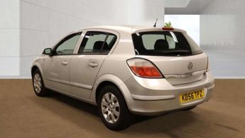 VAUXHALL ASTRA 1.8i 16v Club Hatchback 5dr Petrol Automatic (197 g/km, 123 bhp)