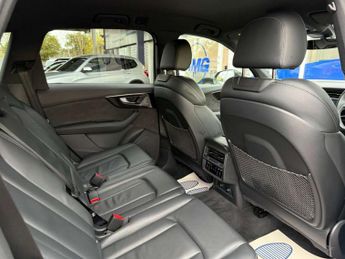 AUDI Q7 3.0 Q7 Black Edition 55 TFSI MHEV Quattro Auto 4WD 5dr