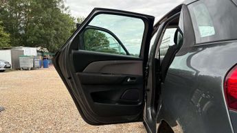 CITROEN C4 PICASSO 1.6 C4 Picasso VTR+ Airdm e-HDi Semi-Auto 5dr
