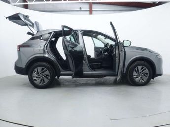 NISSAN QASHQAI 1.3 DIG-T MHEV Acenta Premium SUV 5dr Petrol Hybrid XTRON Euro 6