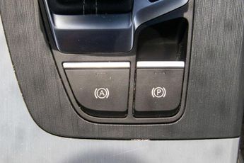 AUDI Q5 2.0 Q5 S Line 40 TDI Quattro Semi-Auto 4WD 5dr