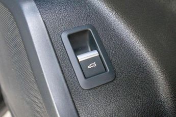 AUDI Q5 2.0 Q5 S Line 40 TDI Quattro Semi-Auto 4WD 5dr