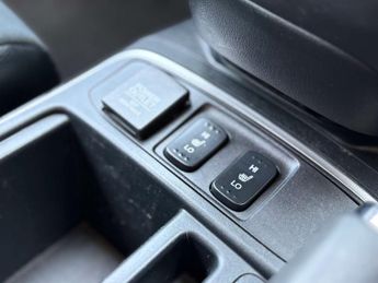 Honda CR-V 2.0 CR-V SR i-VTec Auto 4WD 5dr