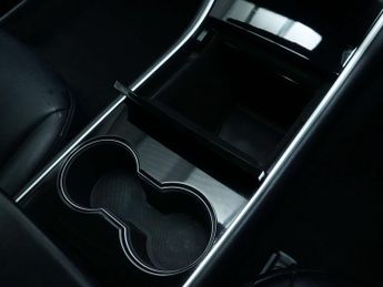 TESLA MODEL 3 Standard Range Plus Saloon 4dr Electric Auto RWD (241 bhp)