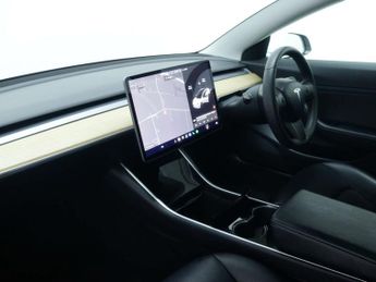 TESLA MODEL 3 Standard Range Plus Saloon 4dr Electric Auto RWD (241 bhp)