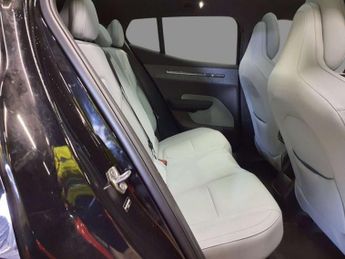 VOLVO EX30 Single Motor Extended Range 69kWh Ultra SUV 5dr Electric Auto (2