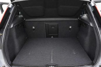 VOLVO XC40 Recharge Twin 78kWh Plus SUV 5dr Electric Auto AWD (408 ps)