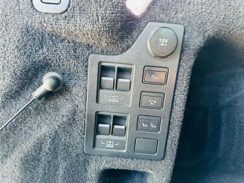 LAND ROVER DISCOVERY 2.0 Discovery HSE Si4 Auto 4WD 5dr