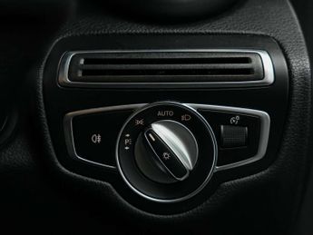 Mercedes-Benz C-CLASS 2.0 C 220 AMG Line D Auto 2dr