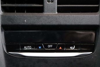 BMW 3 Series 2.0 330e 12kWh SE Pro Saloon 4dr Petrol Plug-in Hybrid Auto Euro