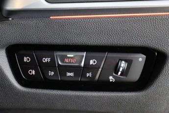 BMW 3 Series 2.0 330e 12kWh SE Pro Saloon 4dr Petrol Plug-in Hybrid Auto Euro