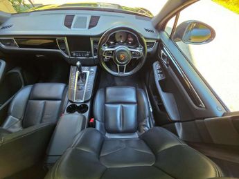 PORSCHE MACAN 3.0 Macan S D Semi-Auto 4WD 5dr