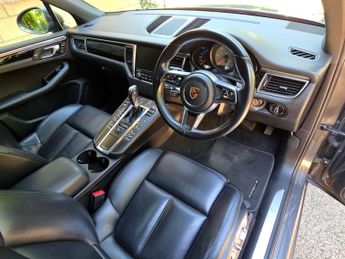 PORSCHE MACAN 3.0 Macan S D Semi-Auto 4WD 5dr