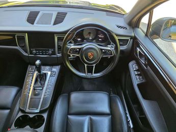 PORSCHE MACAN 3.0 Macan S D Semi-Auto 4WD 5dr
