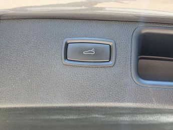 PORSCHE MACAN 3.0 Macan S D Semi-Auto 4WD 5dr