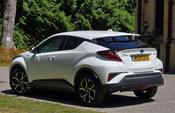 TOYOTA C-HR 1.8 C-HR Design HEV CVT 5dr