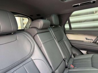 LAND ROVER RANGE ROVER SPORT 3.0 Range Rover Sport Edition D MHEV Auto 4WD 5dr
